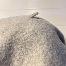 Load image into Gallery viewer, 100% Pure Wool Fashion Beret - Light Grey - Unisex - for Men & women