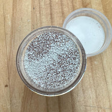 Load image into Gallery viewer, Wow! Embossing Powder 15ml | COPPER GLIMMER regular | Free your creativity and give your embossing sparkle