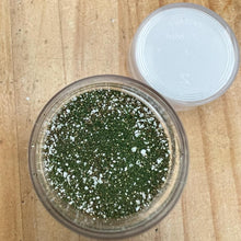 Load image into Gallery viewer, Wow! Embossing Powder 15ml | GREEN FIELDS regular | Free your creativity and give your embossing sparkle
