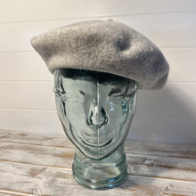 Load image into Gallery viewer, 100% Pure Wool Fashion Beret - Light Grey - Unisex - for Men & women
