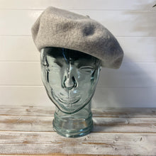 Load image into Gallery viewer, 100% Pure Wool Fashion Beret - Light Grey - Unisex - for Men & women