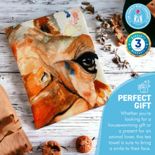 Load image into Gallery viewer, Giraffe Tea Towel | 100% Cotton | Large kitchen towel for drying| Hand towel with Giraffe | Giraffe themed gift | Animal house Gift | Cotton tea towel | 70 cm x 50 cm
