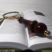 Load image into Gallery viewer, Elegant Regency Style Wooden Handle Magnifying Glass for Reading, Handheld Magnifier