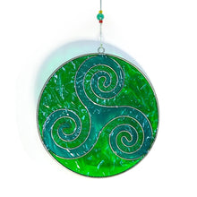 Load image into Gallery viewer, GREEN TRISKELION SUNCATCHER | Light Catcher | Garden Round Hanging Ornament Suncatcher | Feng Shui | Triskelion Motif | Suncatchers | Light Catchers
