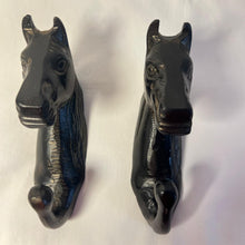 Load image into Gallery viewer, Pair of Sturdy Wall-Mounted Cast Iron Horse Head Hook Hanger for Hats, Coats, Clothes - Ideal for Kitchen, Bathroom, Bedroom, Office