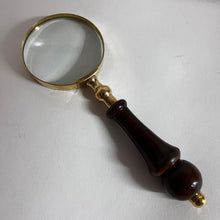 Load image into Gallery viewer, Elegant Regency Style Wooden Handle Magnifying Glass for Reading, Handheld Magnifier