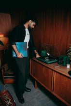Load image into Gallery viewer, The Majority Stylo Bluetooth Turntable – Racing Green, Refurbished