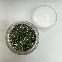 Load image into Gallery viewer, Wow! Embossing Powder 15ml | GREEN FIELDS regular | Free your creativity and give your embossing sparkle