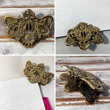 Load image into Gallery viewer, Elegant and Sturdy Polished Brass Sunflower Desk Clip โ Multifunctional Leaf Clamp, Binder Clip, and Bookmark for Office & Home