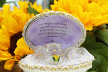 Load image into Gallery viewer, Keepsake Egg Gift with Heartfelt Poem Crystal Teddy Special Friend