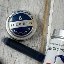 Load image into Gallery viewer, Pack of 6 J Herbin Writing Ink Cartridges - Bleu Des Profondeurs (Blue of the Depths)
