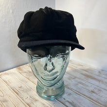 Load image into Gallery viewer, Unisex velvet feel baker boy newsboy style cap | 100% Polyester | Elasticated one size | Gatsby flat cap | Luxuriously soft velvety feel baker boy cap | Fisherman cap