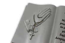 Load image into Gallery viewer, Praying Hands Special Mum Memorial Outdoor Diamante Ornament