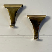 Load image into Gallery viewer, Set of 2 POLISHED BRASS PICTURE RAIL HOOK 2 Inches / 50mm | Victorian Fittings | Victorian House | Picture Hook | Dado picture rail | picture rail hangers | picture hook no nails