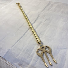 Load image into Gallery viewer, Brass extending fireside toasting fork | Extends to 72cm  | 72 Inches | | Toasting fork for log burners | Toasting fork for open fires
