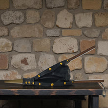 Load image into Gallery viewer, 𝗧𝗥𝗔𝗗𝗜𝗧𝗜𝗢𝗡𝗔𝗟 𝗦𝗧𝗬𝗟𝗘 𝗪𝗢𝗢𝗗 &amp; 𝗙𝗔𝗨𝗫 𝗟𝗘𝗔𝗧𝗛𝗘𝗥 𝗙𝗜𝗥𝗘𝗣𝗟𝗔𝗖𝗘 𝗕𝗘𝗟𝗟𝗢𝗪𝗦 𝟰𝟬𝗖𝗠 – Log Fire Air Blower for Wood Burners | Coal Stoves | Winter Heating | Cosy | Fireplace Accessories and Gifts
