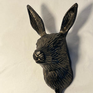 Sturdy Wall-Mounted Cast Iron Rabbit Head Hook Hanger for Hats, Coats, Clothes - Ideal for Kitchen, Bathroom, Bedroom, Office