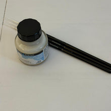 Load image into Gallery viewer, Daler Rowney Simply Art Masking Fluid Set | 29.5ml Fluid with 3 Precision Masking Brushes
