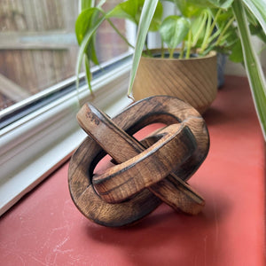 Rustic Wooden 3-Link Knot Ornament for Home Decor - Ideal for Living Room, Shelf & Coffee Table