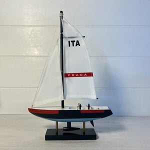 Americas Cup Model Yacht | Sailing | Yacht | Boats | Models | Sailing Nautical Gift | Sailing Ornaments | Yacht on Stand | 23cm (H) x 16cm (L) x 3cm (W)