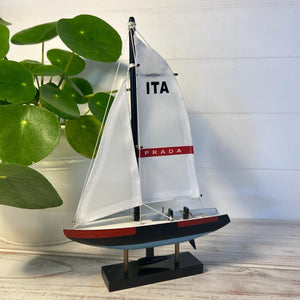 Americas Cup Model Yacht | Sailing | Yacht | Boats | Models | Sailing Nautical Gift | Sailing Ornaments | Yacht on Stand | 23cm (H) x 16cm (L) x 3cm (W)