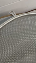 Load and play video in Gallery viewer, 20cm Stainless Steel Fine Mesh Kitchen Sieve | Rust Resistant Mesh Strainer for Flour, Baking, Tea, Coffee &amp; Rice | Reinforced Rim | Dishwasher Safe | Long Handle
