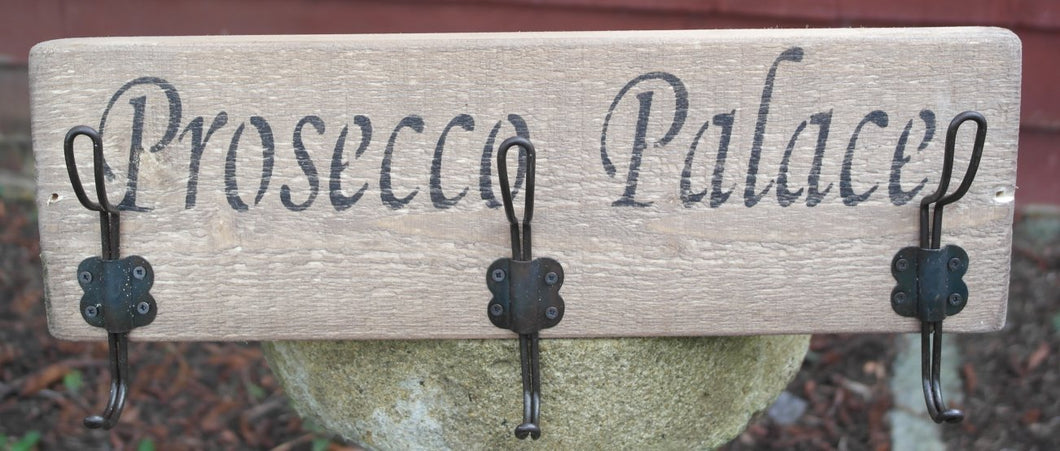 Shabby chic natural wooden coat rack - Prosecco Palace