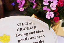 Load image into Gallery viewer, Free standing Grandad daffodil memorial plaque with inspirational verse

