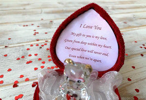 I love You - Glass bear in heart shaped box perfect gift for lovers