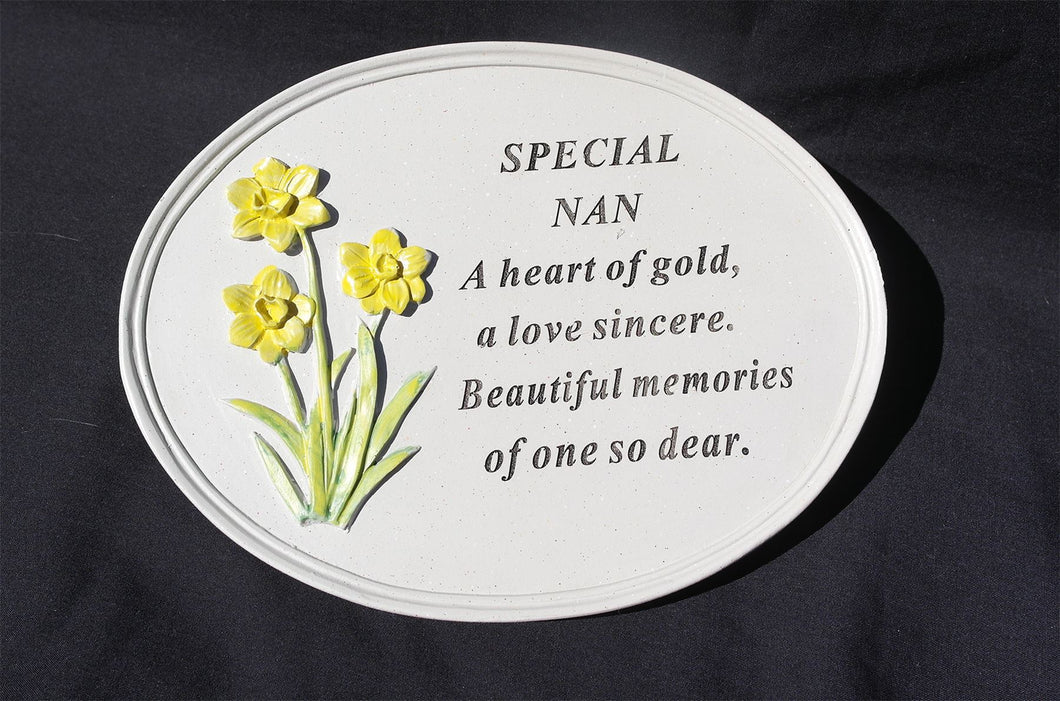Free standing Nan daffodil memorial plaque with inspirational verse