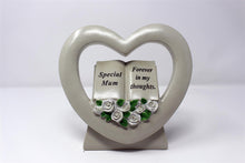 Load image into Gallery viewer, Free standing Mum heart memorial plaque with inspirational verse
