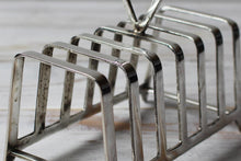 Load image into Gallery viewer, Victorian Style Classic Chrome 6 Slice Toast Rack

