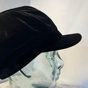 Unisex velvet feel baker boy newsboy style cap | 100% Polyester | Elasticated one size | Gatsby flat cap | Luxuriously soft velvety feel baker boy cap | Fisherman cap