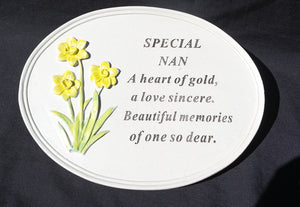 Free standing Nan daffodil memorial plaque with inspirational verse